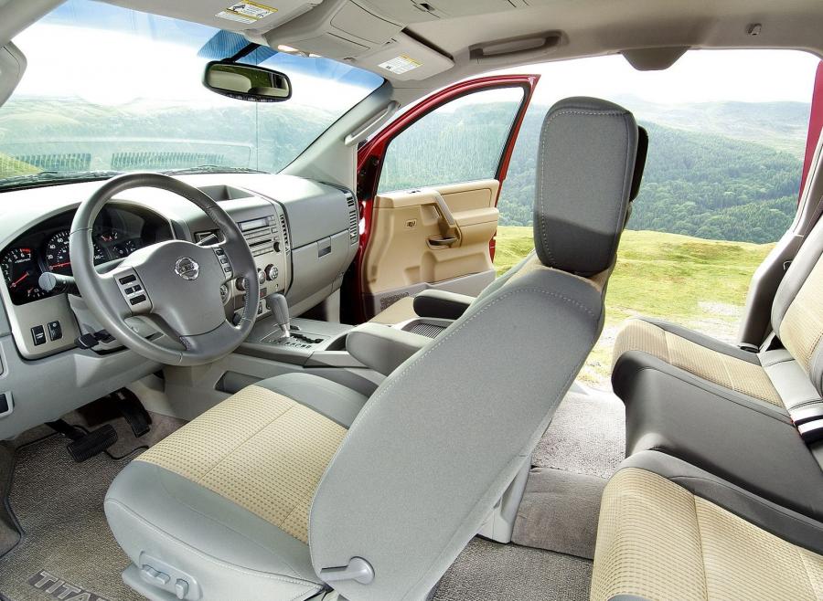  Nissan Titan King Cab 2004 года  (фото 2 из 5)
